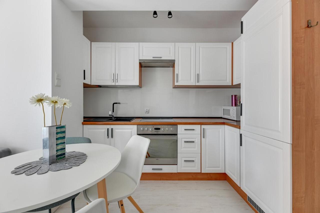 Apartamenty Jelitkowski Dwor Danzica Esterno foto