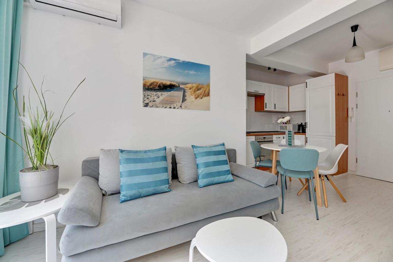 Apartamenty Jelitkowski Dwor Danzica Esterno foto